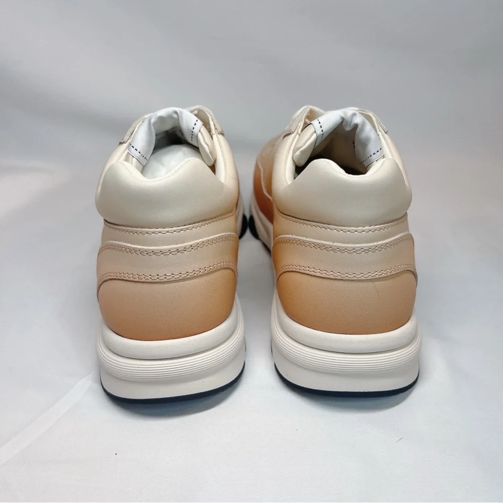 CHANEL CC logo leather sneakers